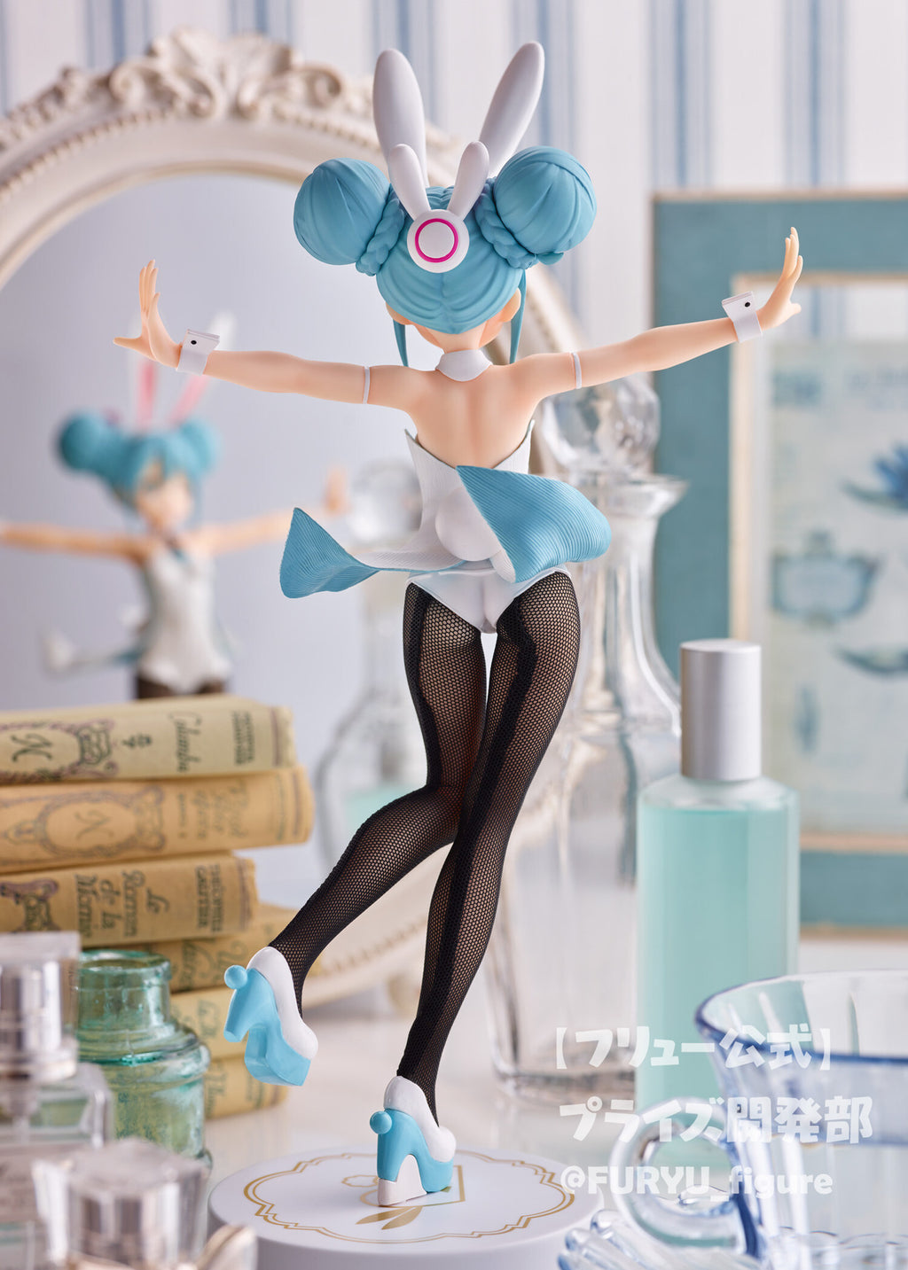 Hatsune Miku BiCute Bunnies White Ver. (FuRyu)